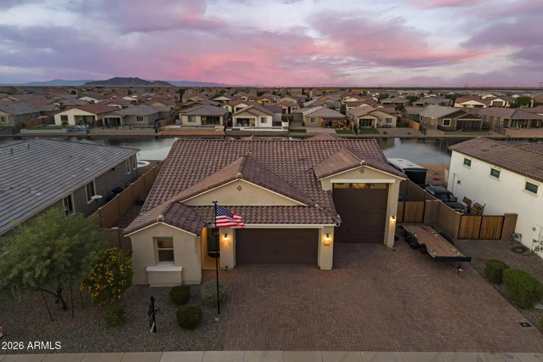 Real Estate Picture 1