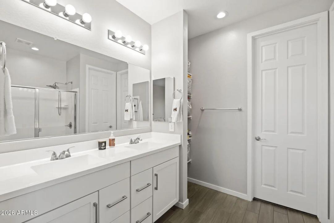 Real Estate Picture 2
