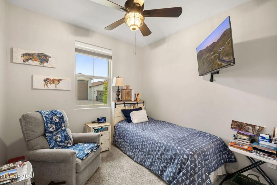Real Estate Picture 8