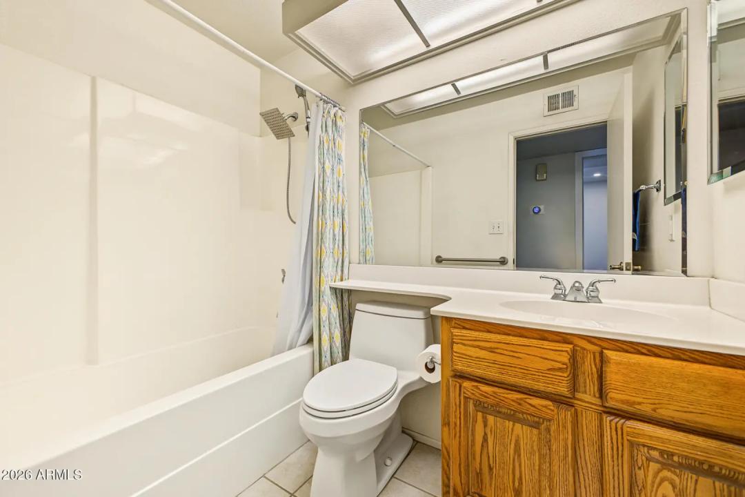 Real Estate Picture 23