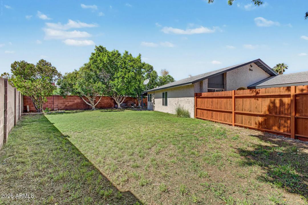 Real Estate Picture 30