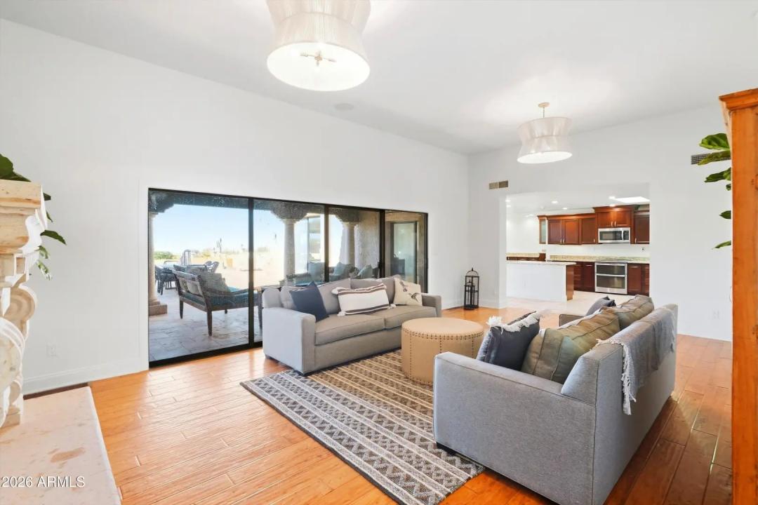 Real Estate Picture 28