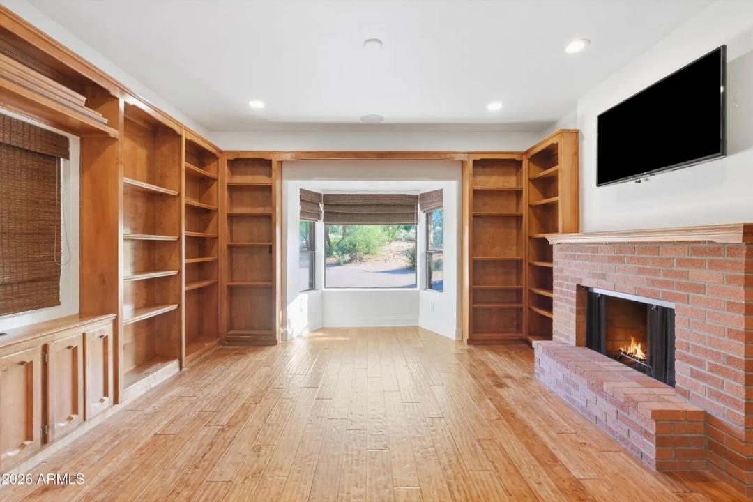 Real Estate Picture 40