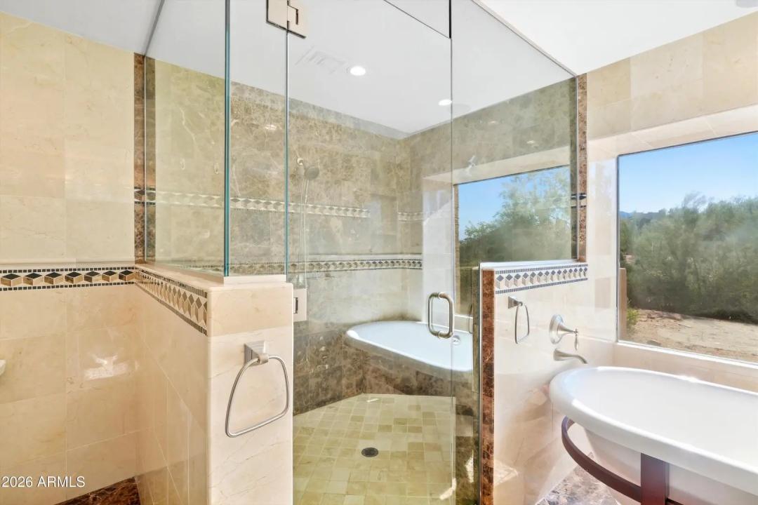 Real Estate Picture 38