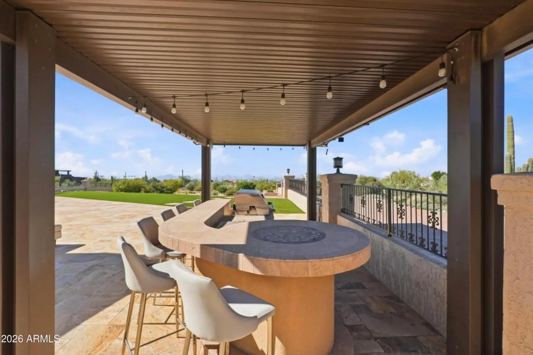 Real Estate Picture 14