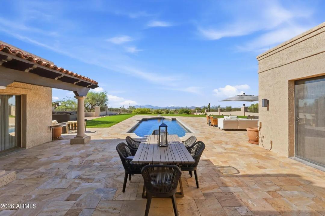 Real Estate Picture 13