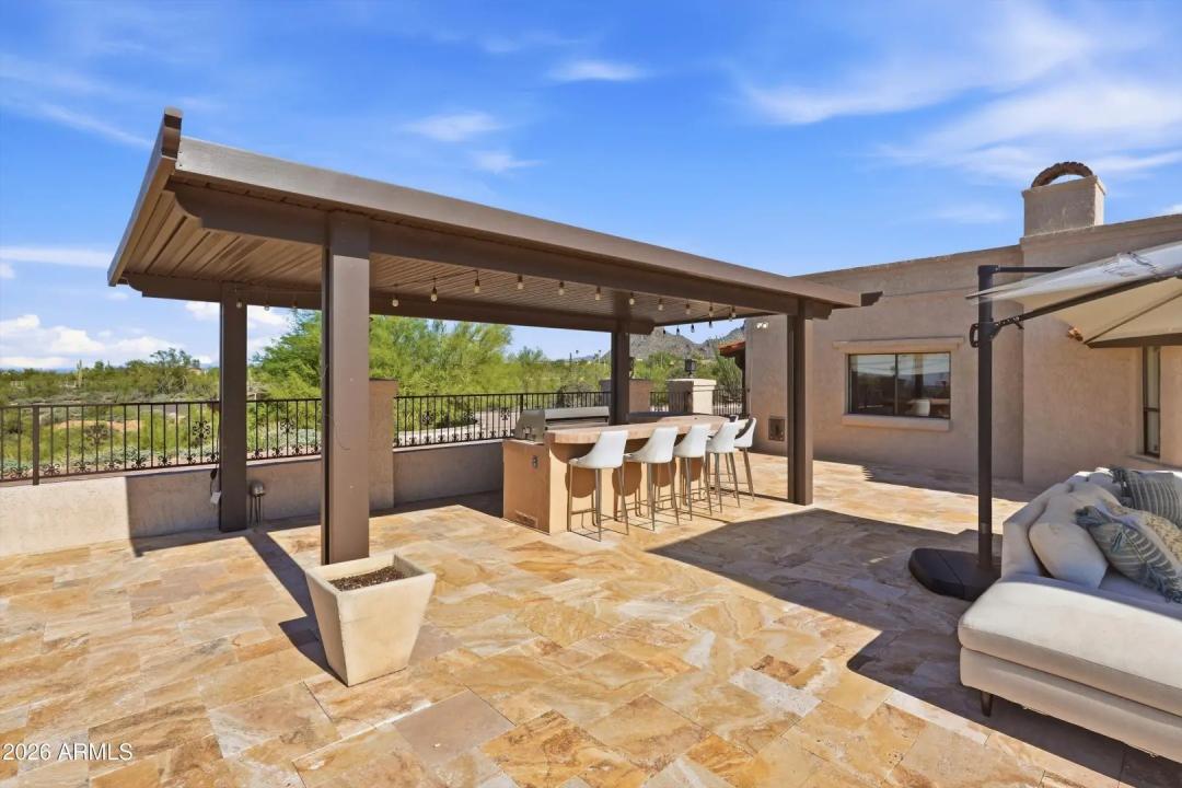 Real Estate Picture 16