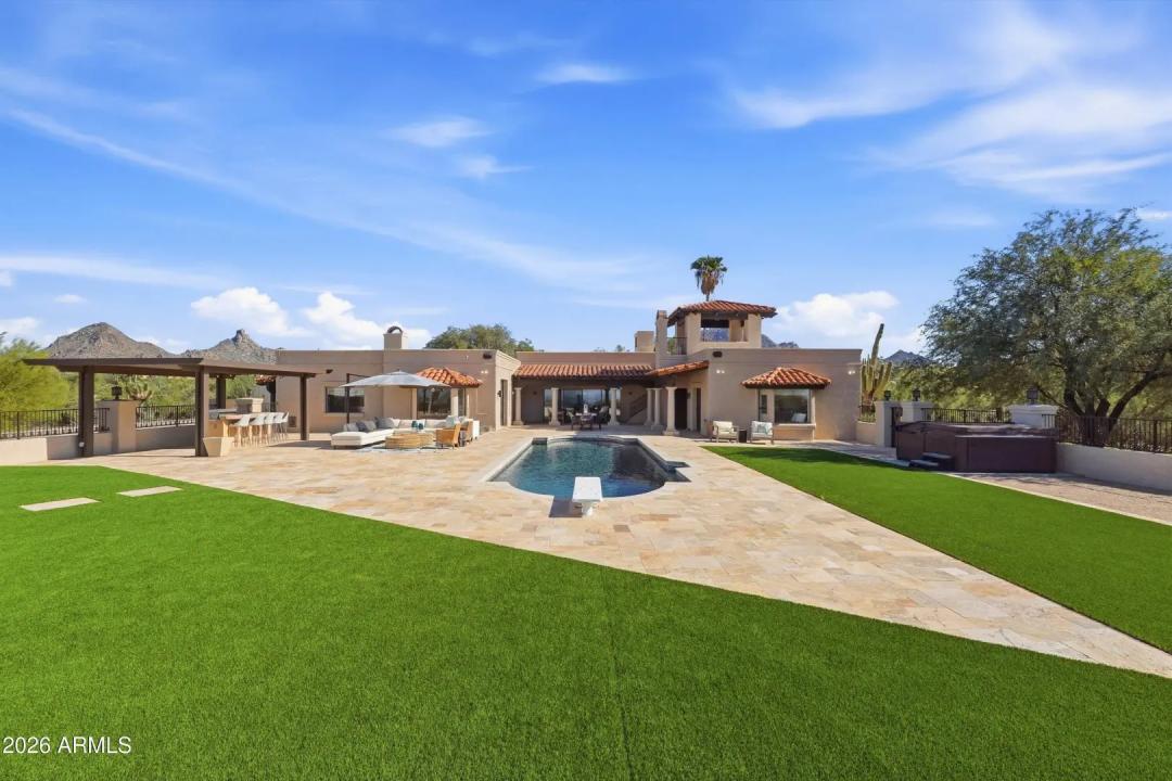 Real Estate Picture 2