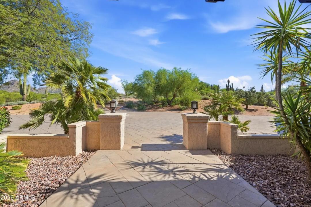 Real Estate Picture 25