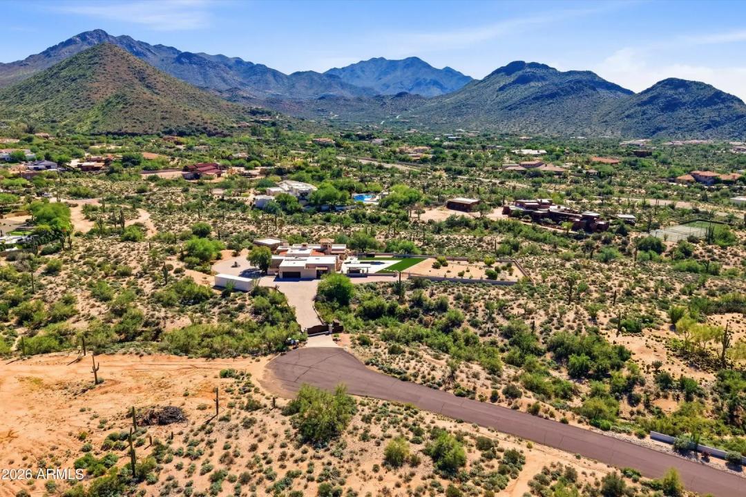 Real Estate Picture 43