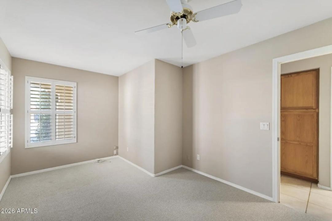 Real Estate Picture 25