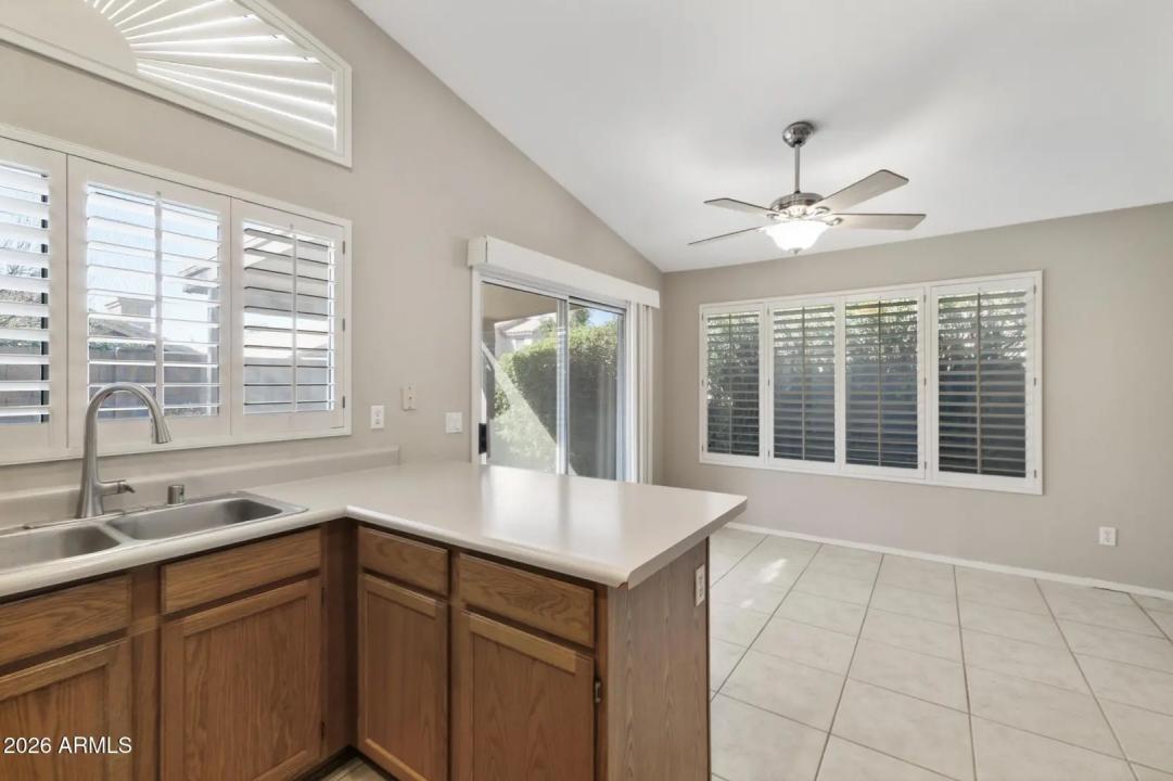 Real Estate Picture 13