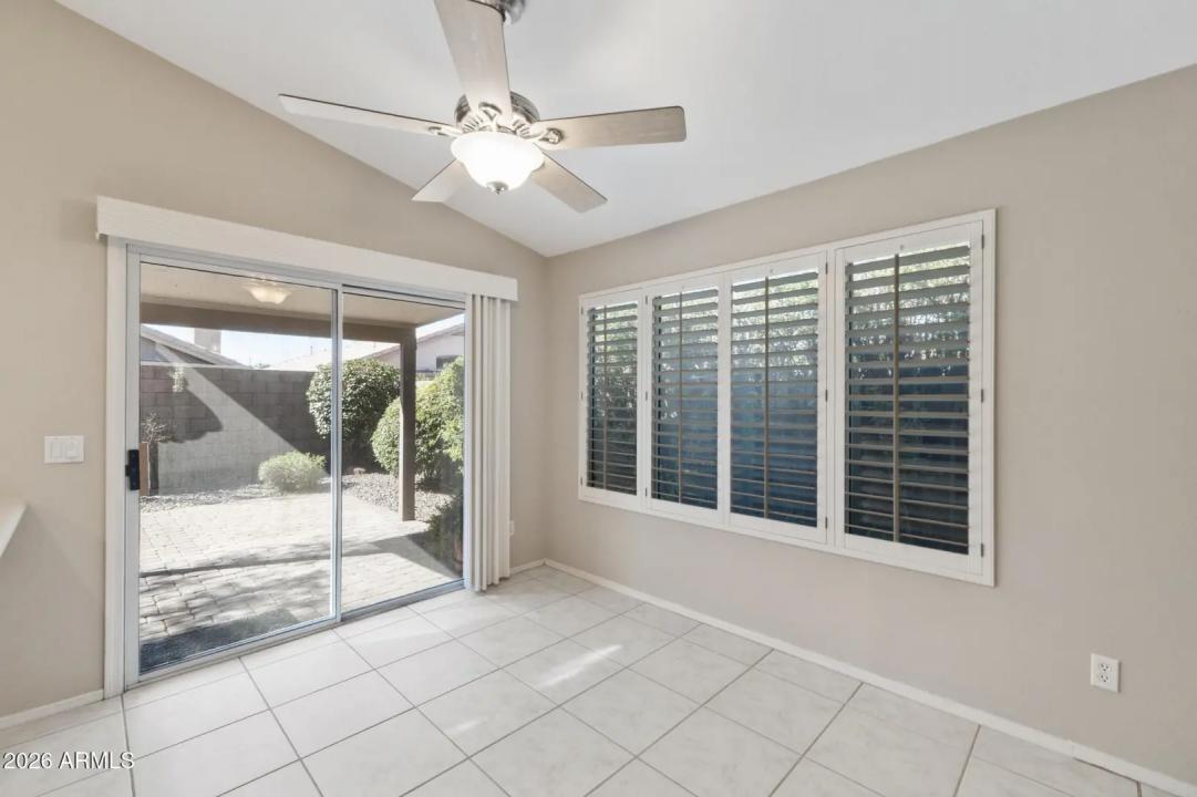 Real Estate Picture 10