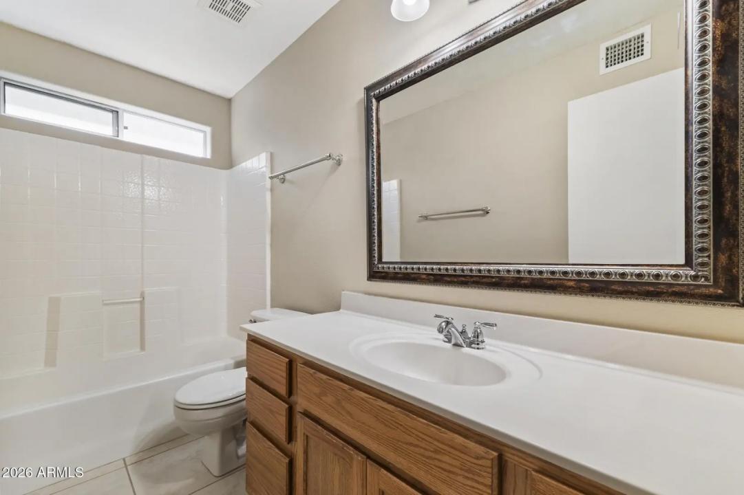Real Estate Picture 28
