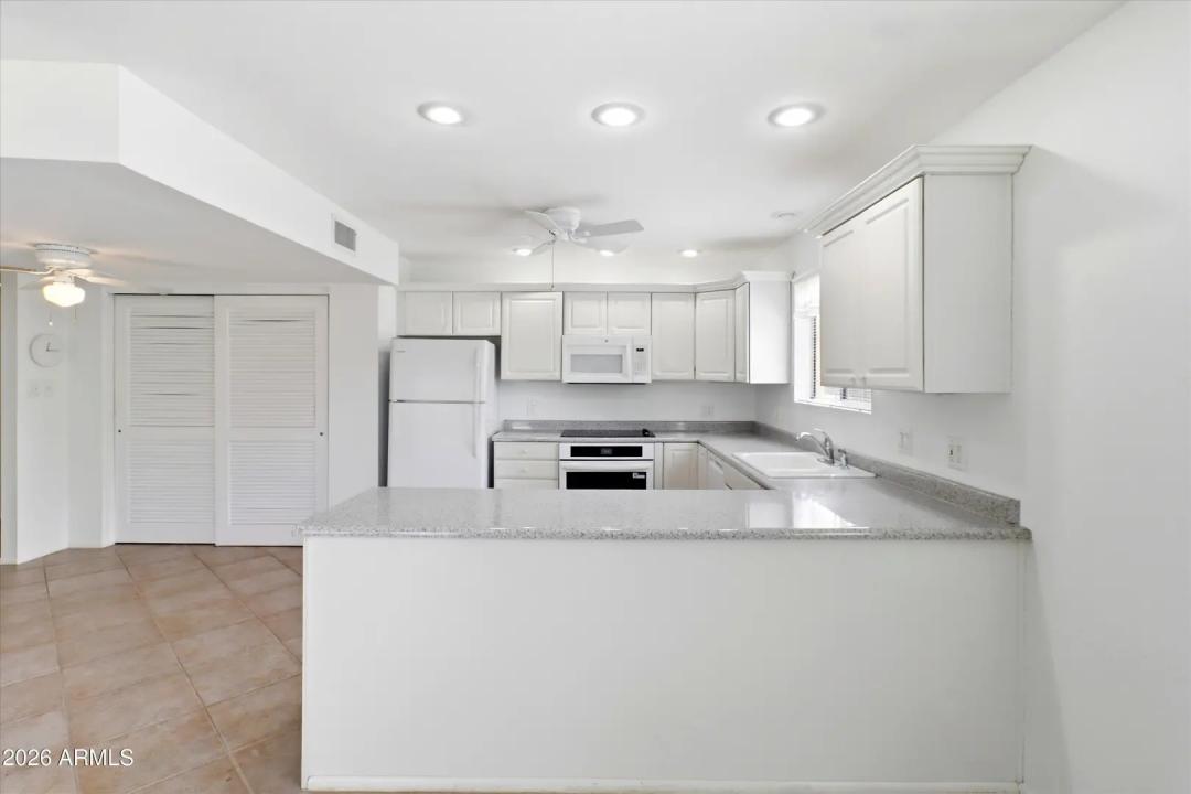 Real Estate Picture 5