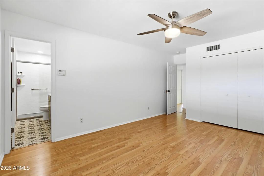 Real Estate Picture 8