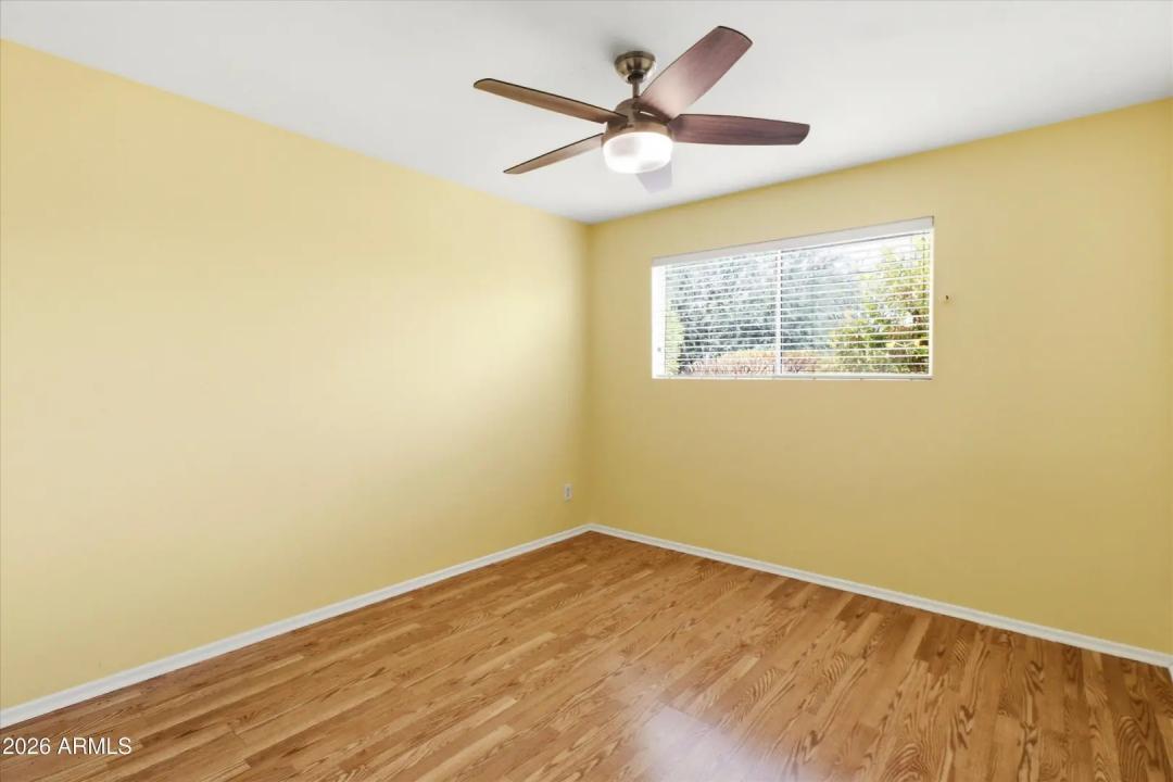 Real Estate Picture 13