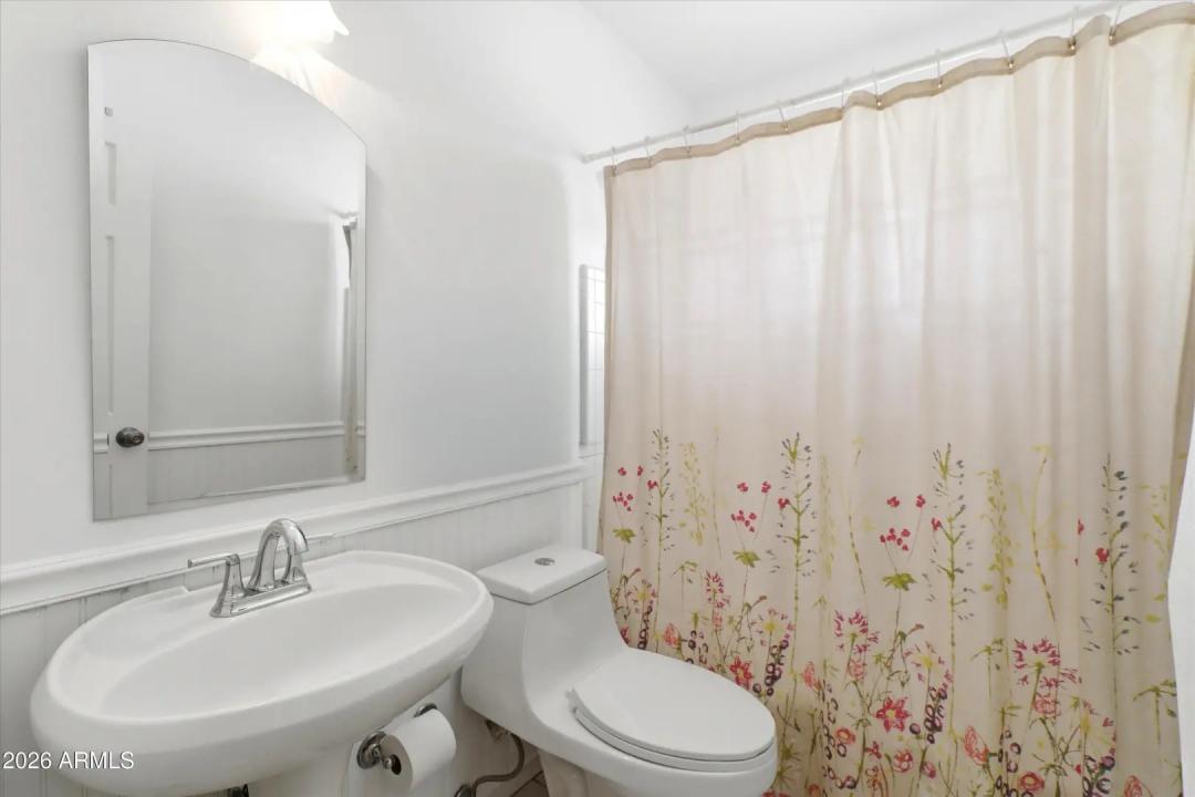 Real Estate Picture 12