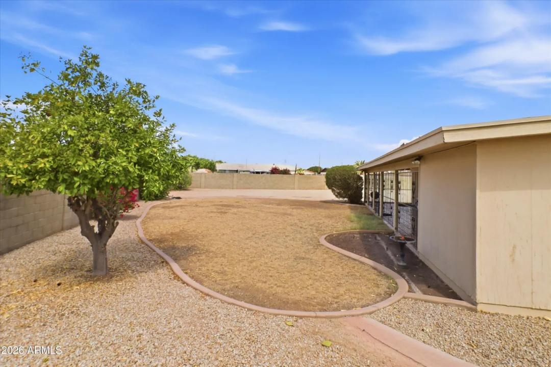 Real Estate Picture 17