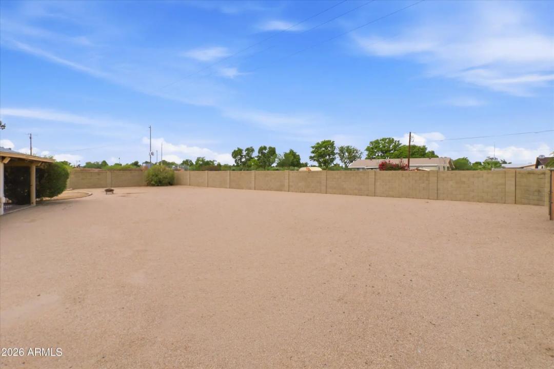 Real Estate Picture 22
