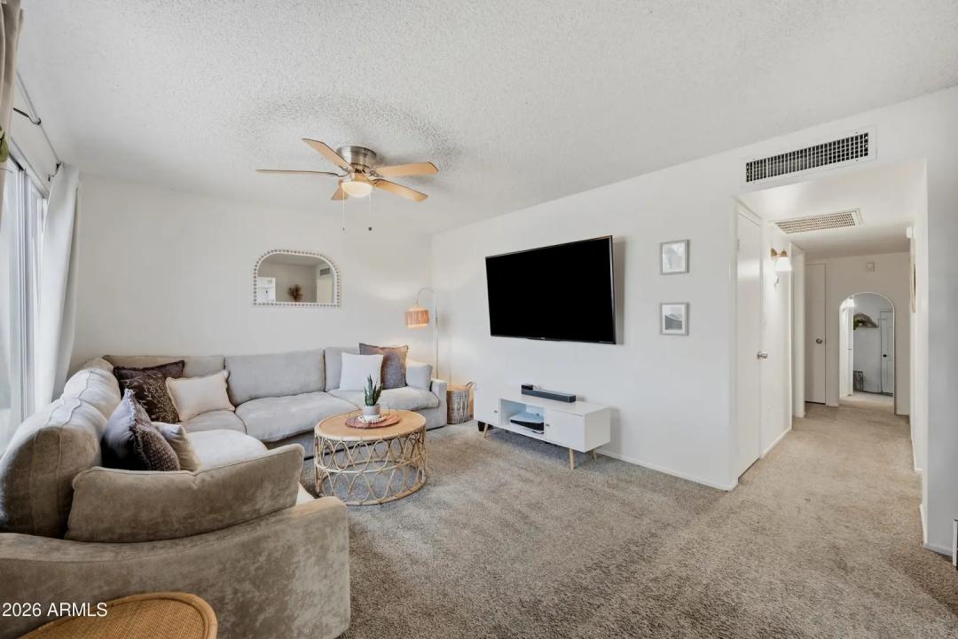 Real Estate Picture 6