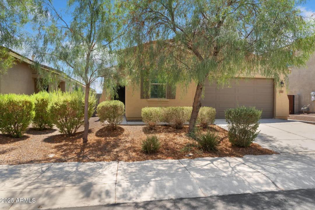 Real Estate Picture 6