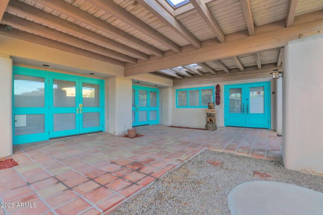 Real Estate Picture 12
