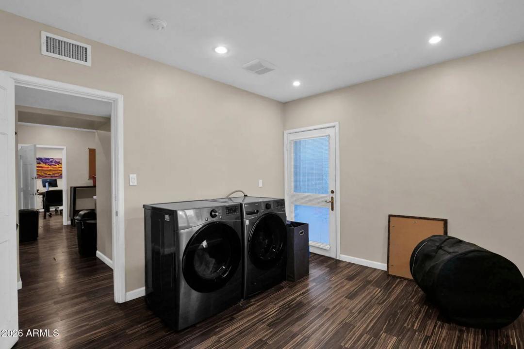 Real Estate Picture 21