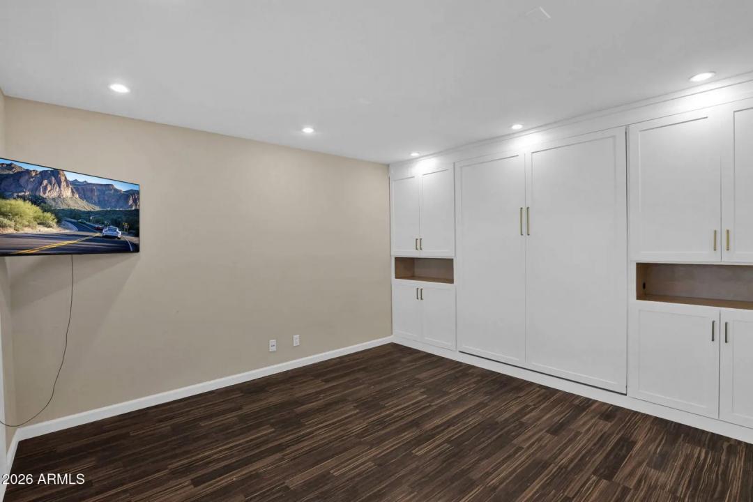 Real Estate Picture 27