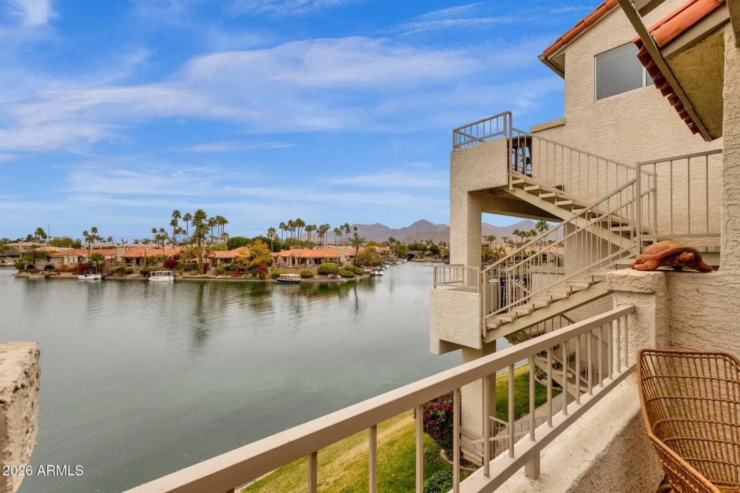 Real Estate Picture 2