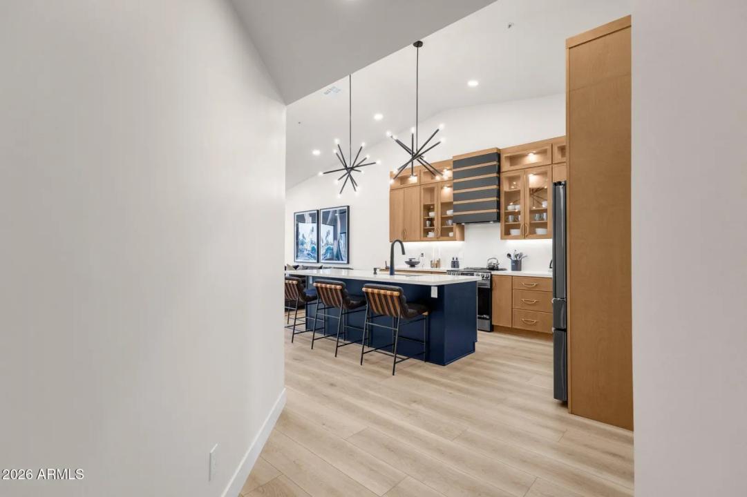 Real Estate Picture 15