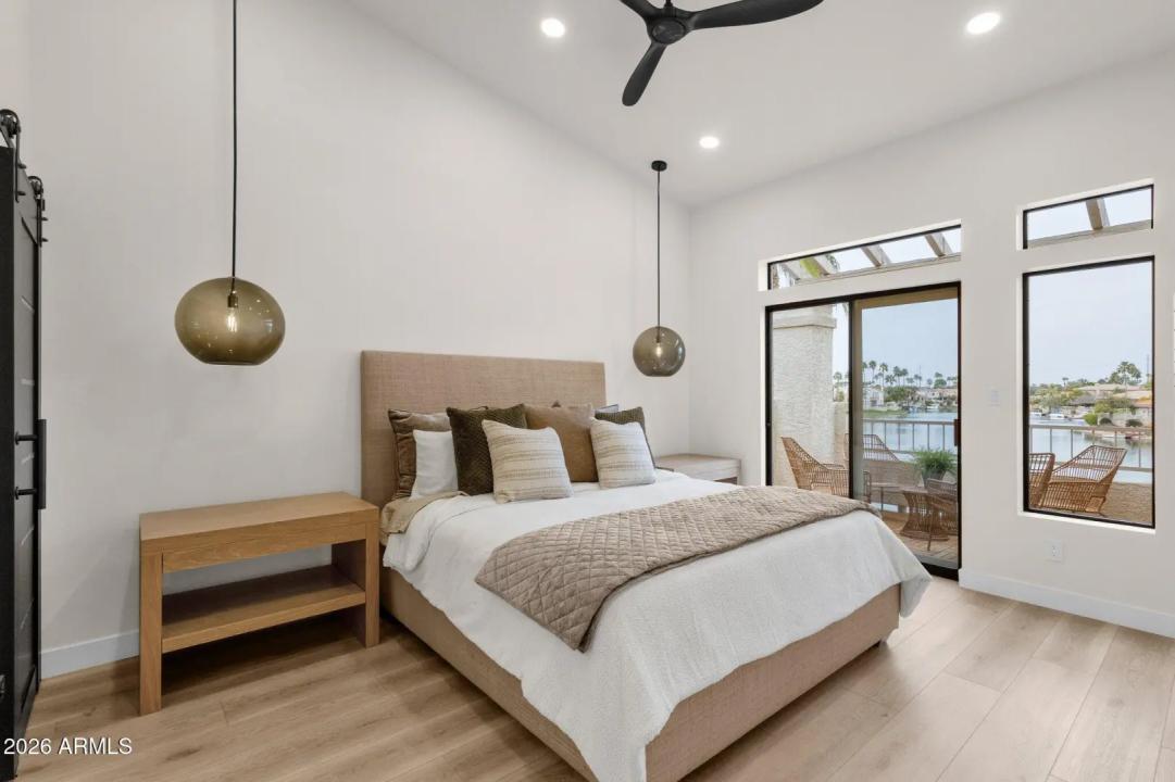 Real Estate Picture 24