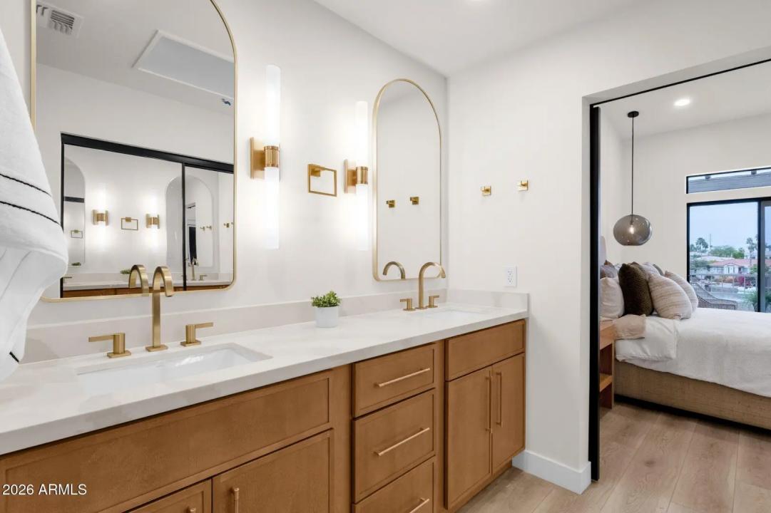 Real Estate Picture 27