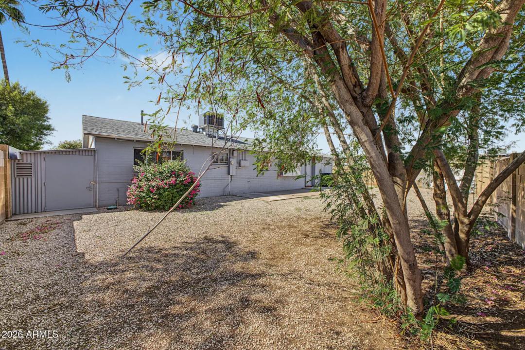 Real Estate Picture 23