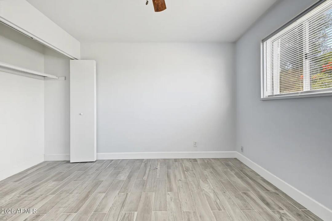 Real Estate Picture 18