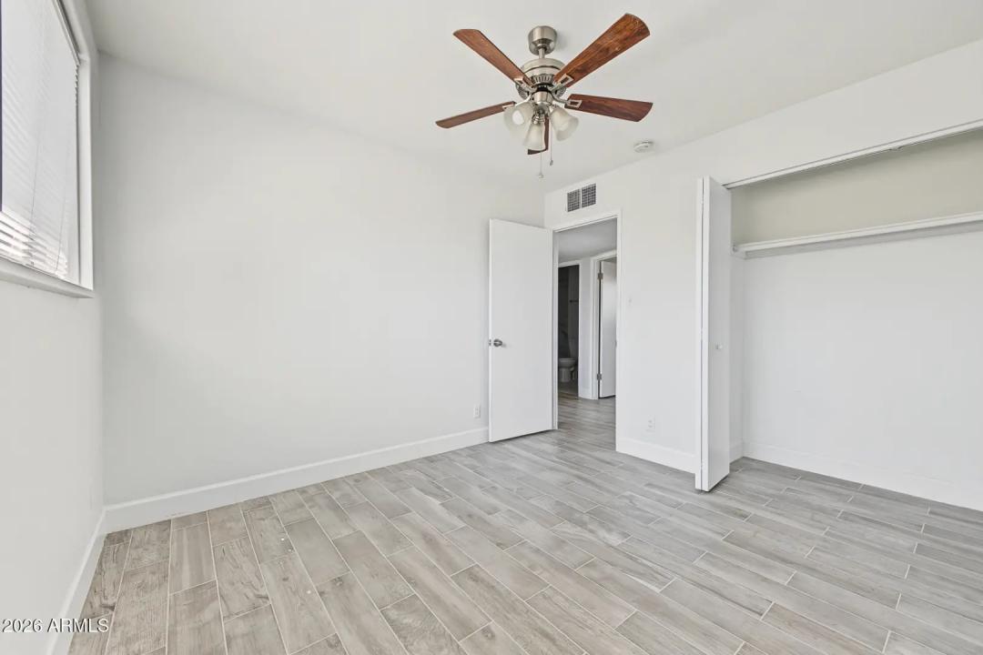 Real Estate Picture 19