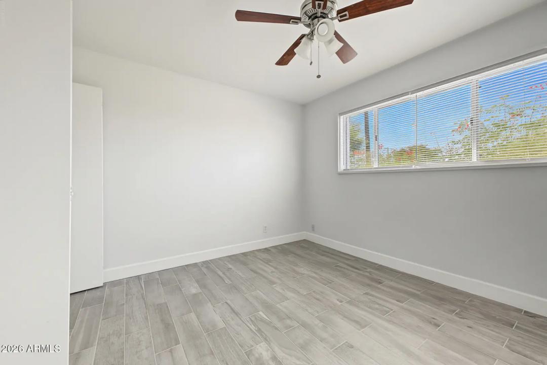 Real Estate Picture 20