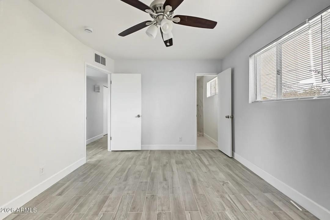 Real Estate Picture 13