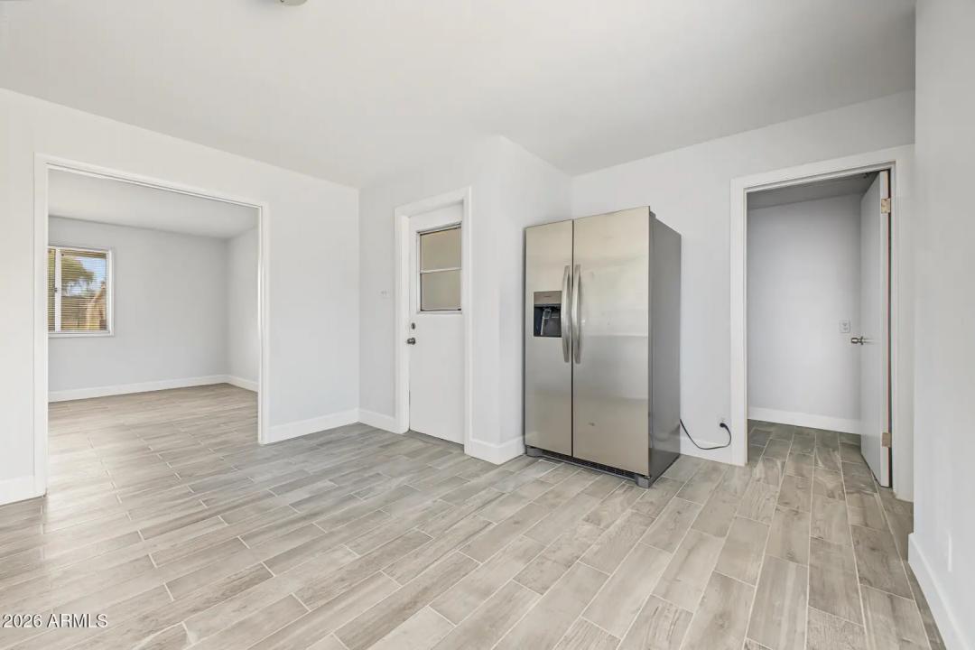 Real Estate Picture 9