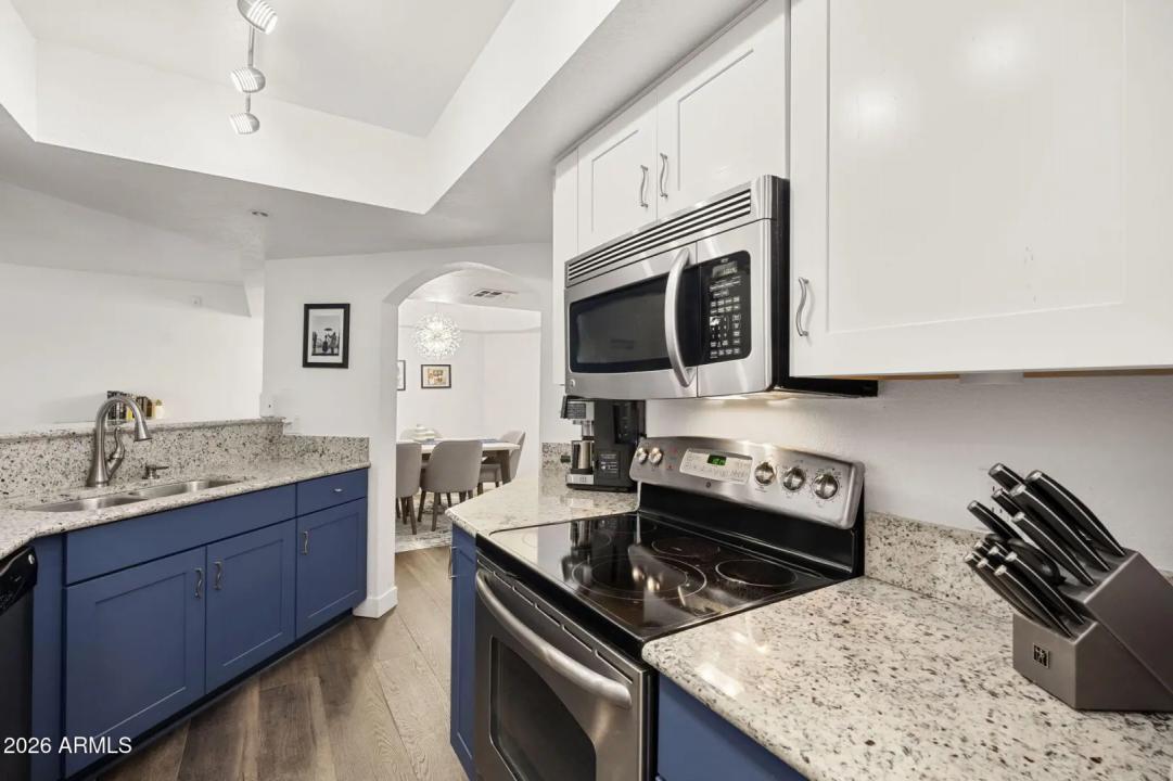 Real Estate Picture 21