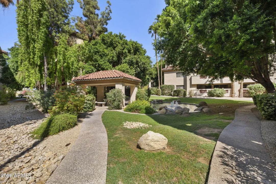 Real Estate Picture 42