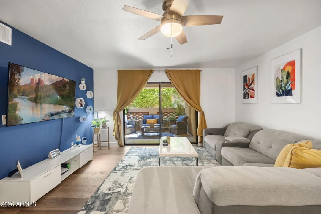 Real Estate Picture 6
