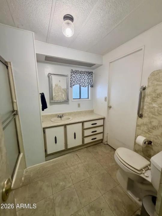Real Estate Picture 10