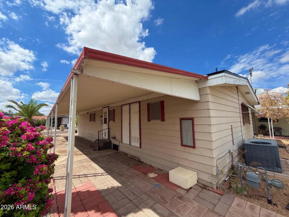 Real Estate Picture 2