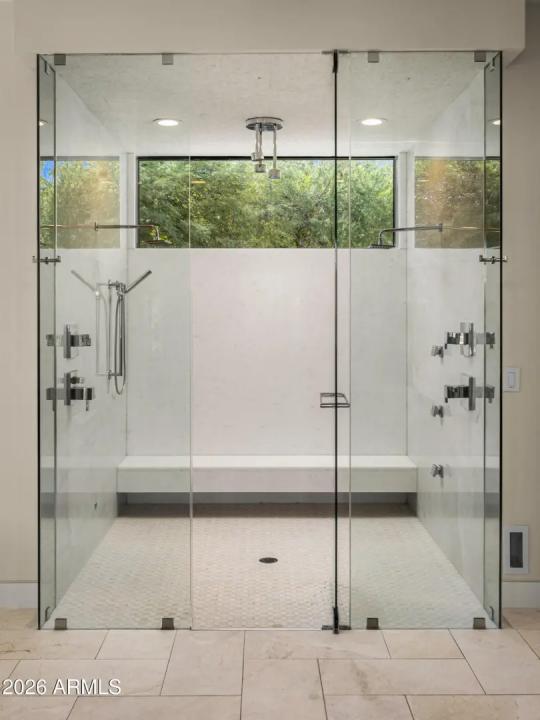Real Estate Picture 22