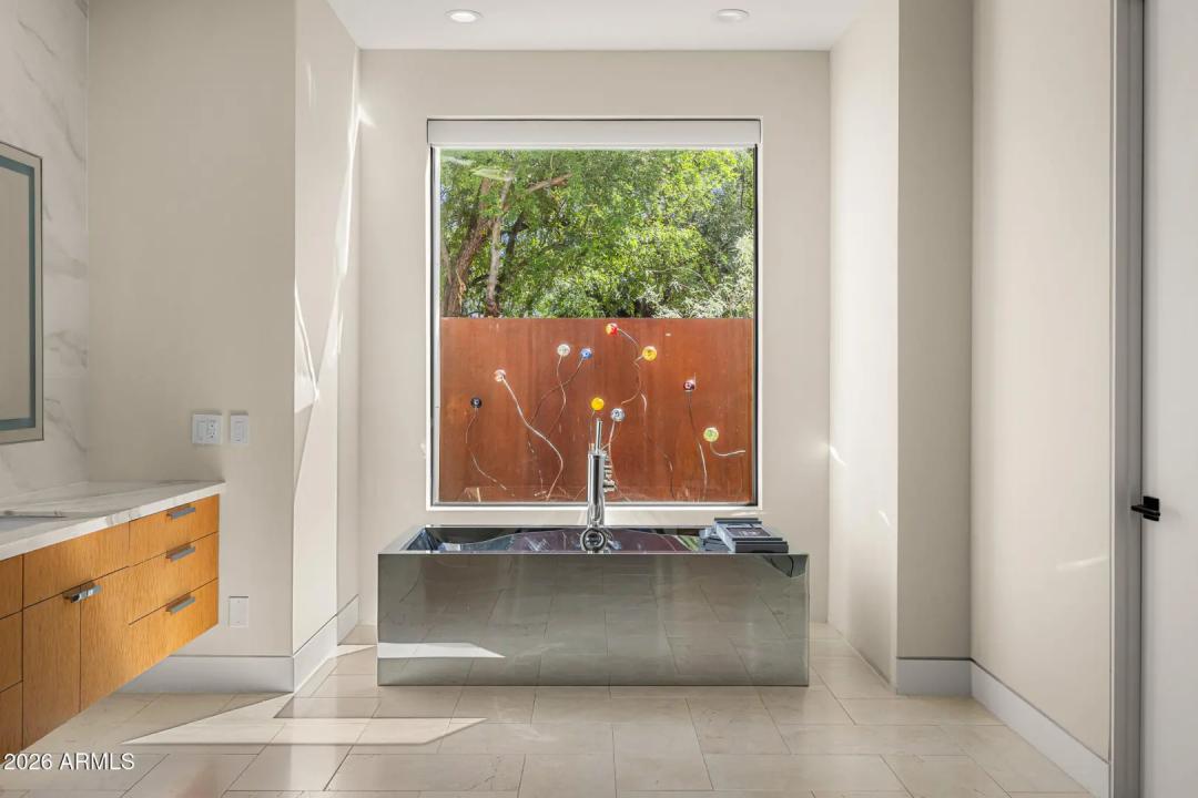Real Estate Picture 21