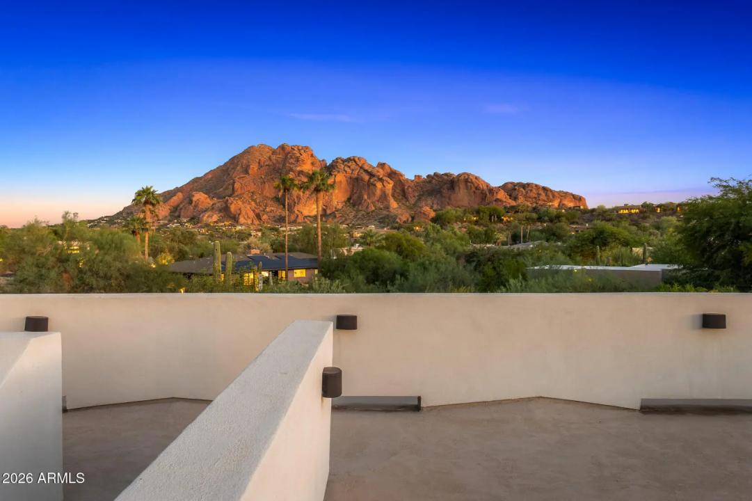 Real Estate Picture 60
