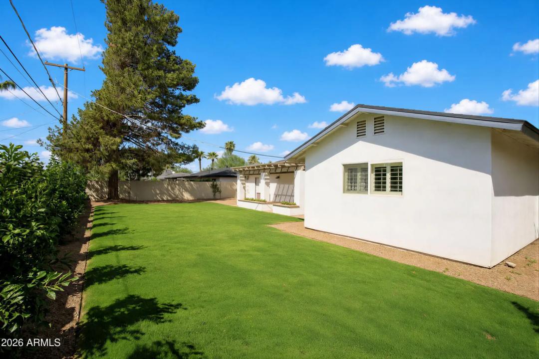 Real Estate Picture 27
