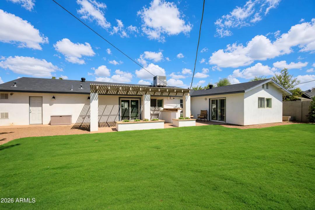 Real Estate Picture 28