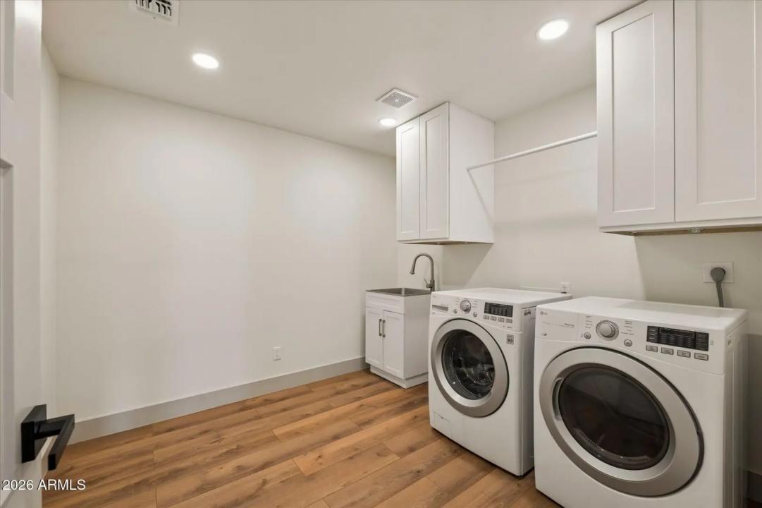 Real Estate Picture 21